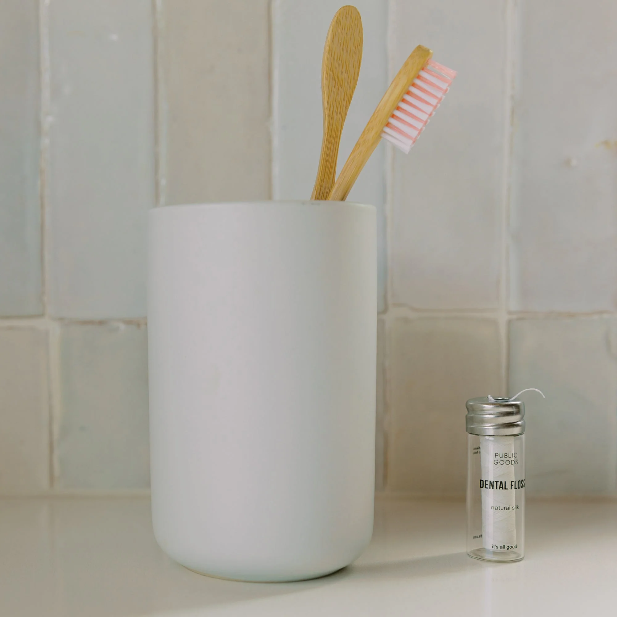Dental Floss - Image 2